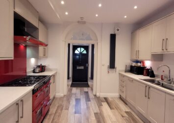 From hallway to front door