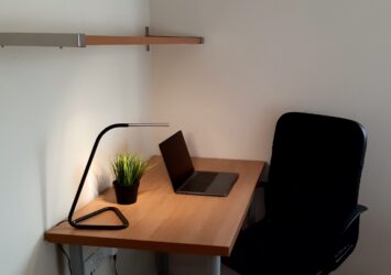 desk and shelf copy